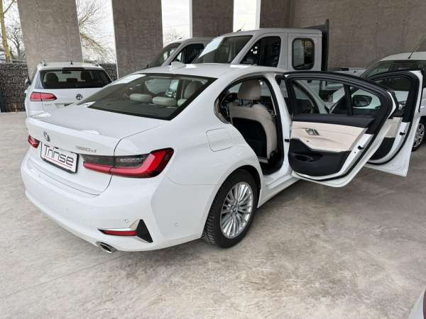 BMW 320 d xDrive slo 1. lastnik